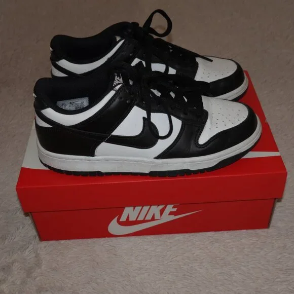 Youth Size 6 Nike Dunk Low, White and Black, Like New! - Picture 8 of 9